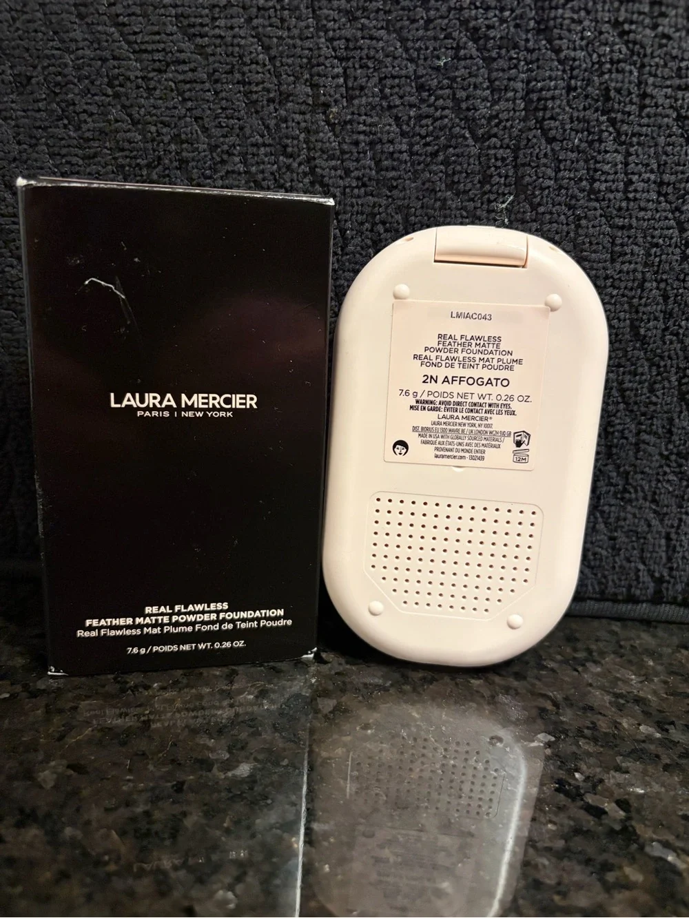 Laura Mercier Real Flawless Feathers Matte Powder Foundation - New in Box